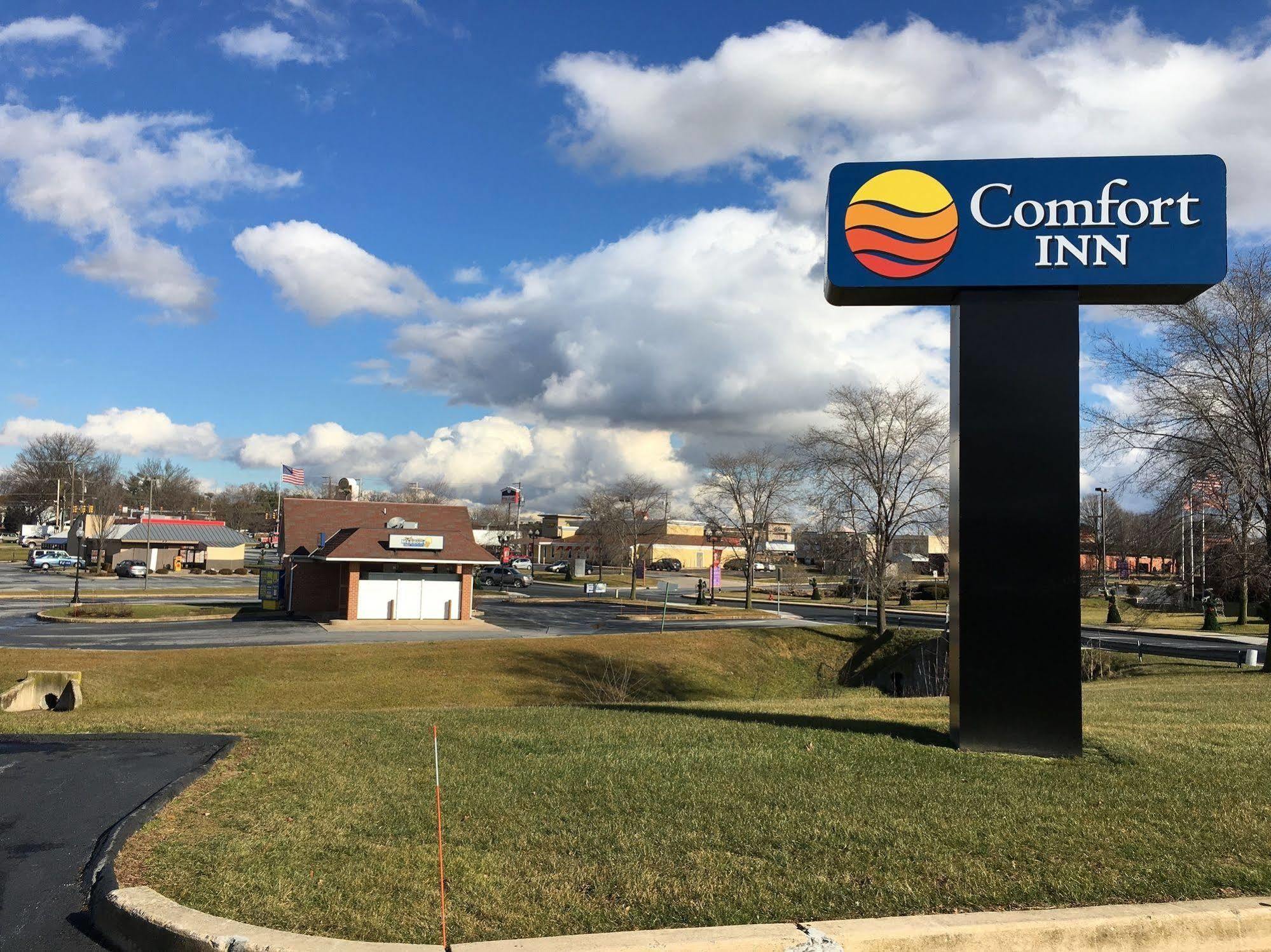 Comfort Lancaster At Rockvale Inn 2*